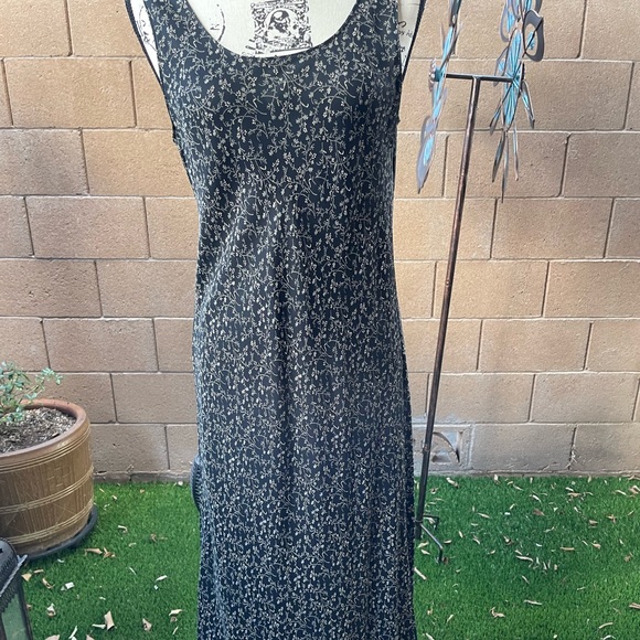 Vintage DKNY Maxi Delicate Floral Sleeveless Scoop Neck Dress 10 - Picture 9 of 10